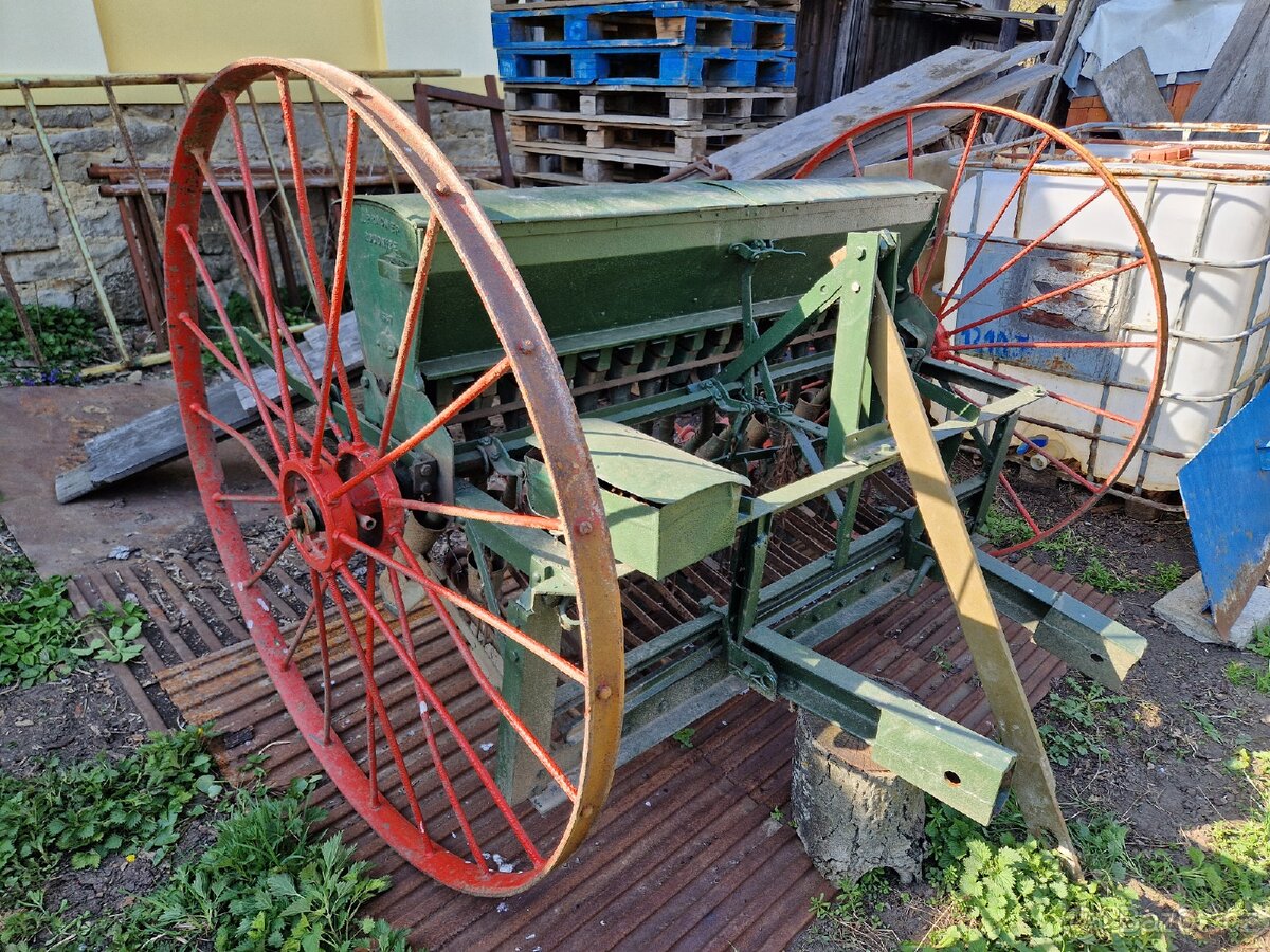 Secí stroj za traktor