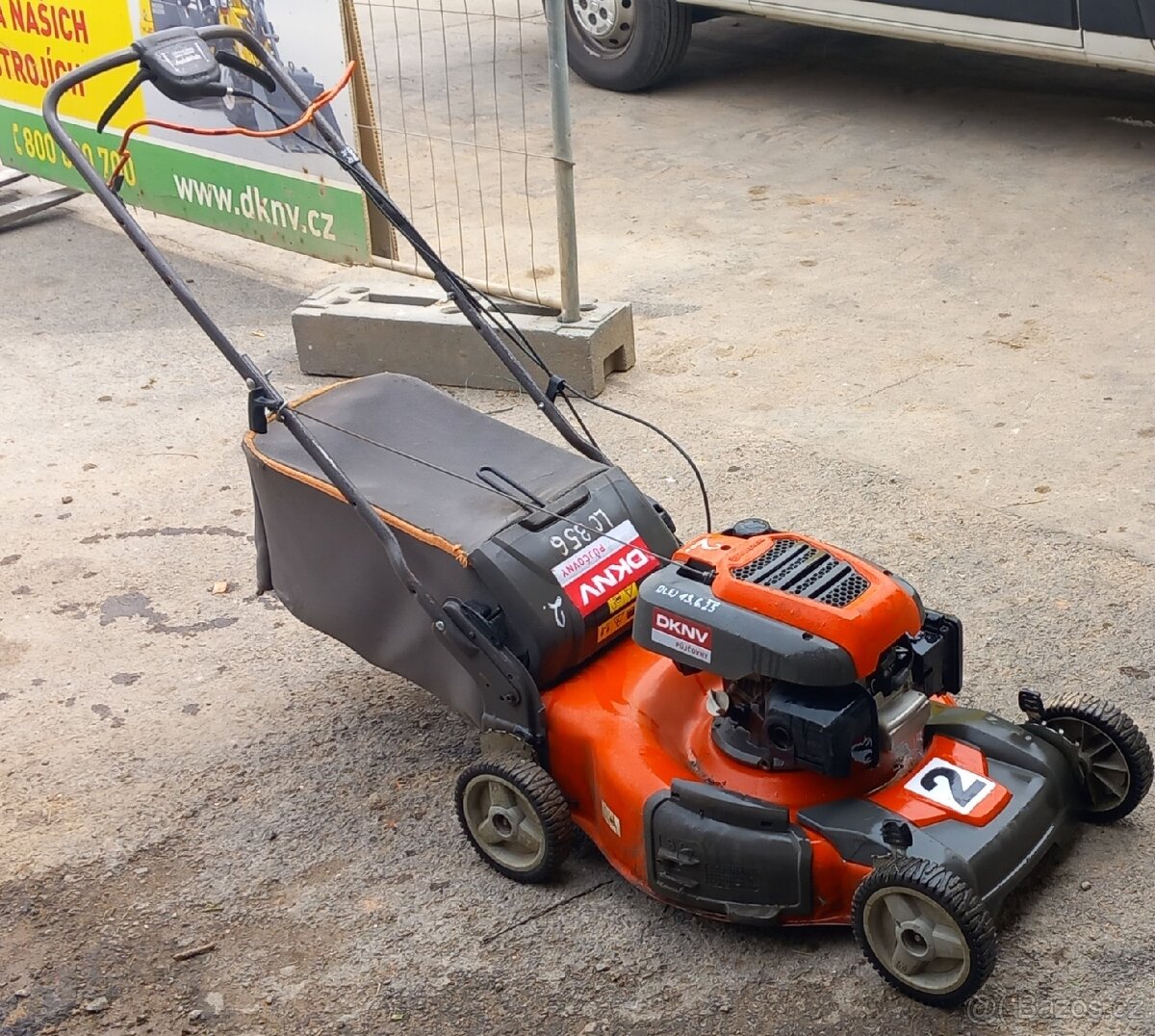 Husqvarna LC 356 V