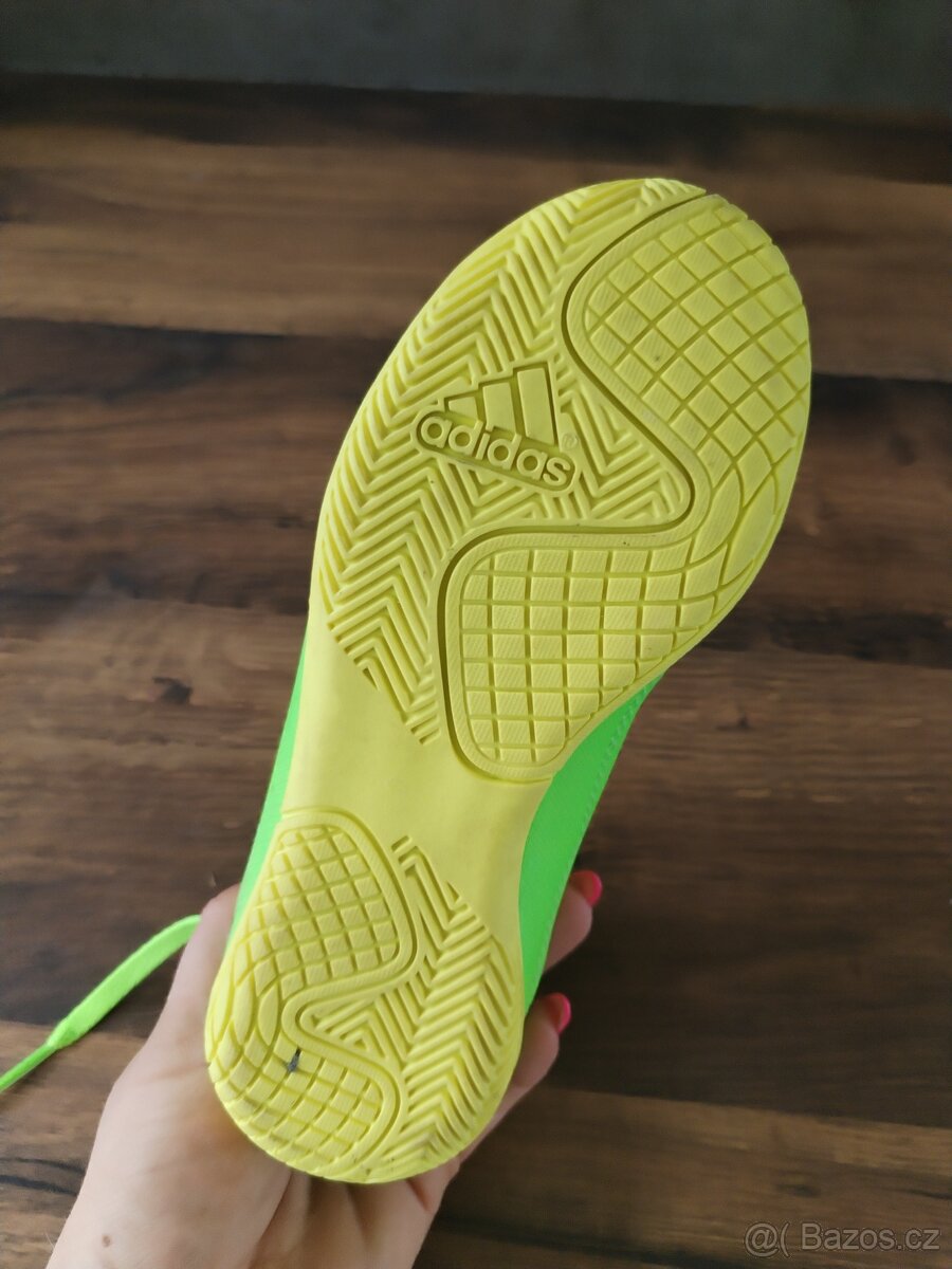 Sálovky fotbal -Adidas vel.30