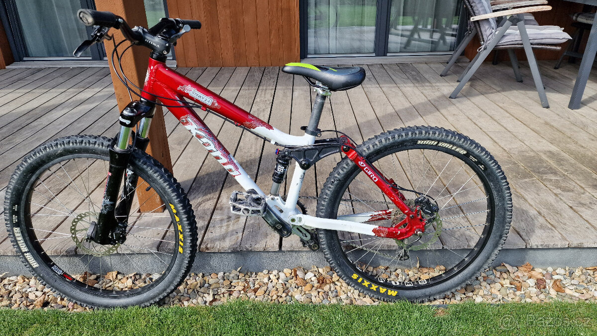 Kona Stinky 24 dětské celoodpružené kolo