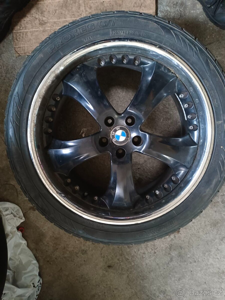 Kola BMW X5 R22 BMW 285/40 R22 pneu Continental