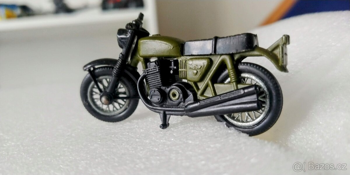 Matchbox moto