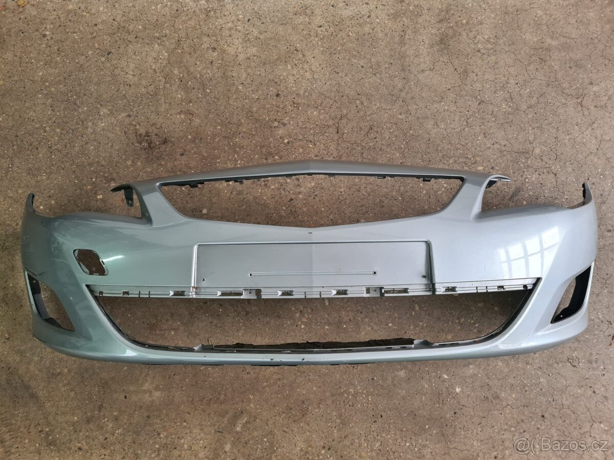 Přední nárazník Opel Astra J
