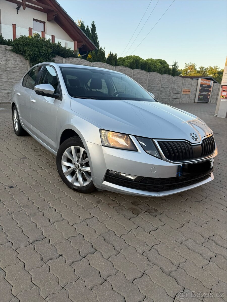 Škoda Octavia-1.6TDI-85kW-Navi