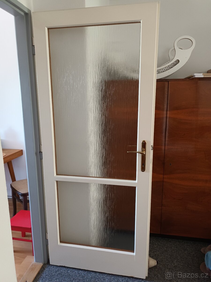 Staré retro dveře 80 cm, 2x levé, 1x pravé