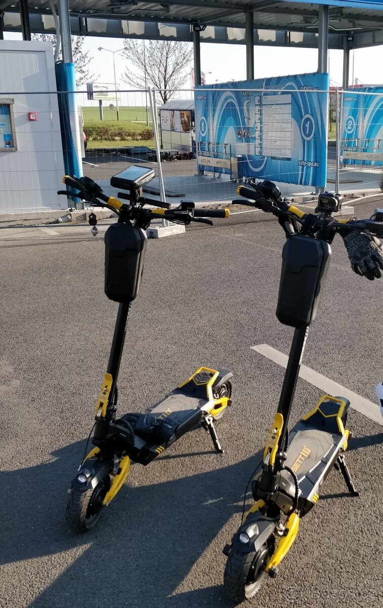 Elektrokoloběžka Vsett 10+ 28Ah ( 2 kusy)