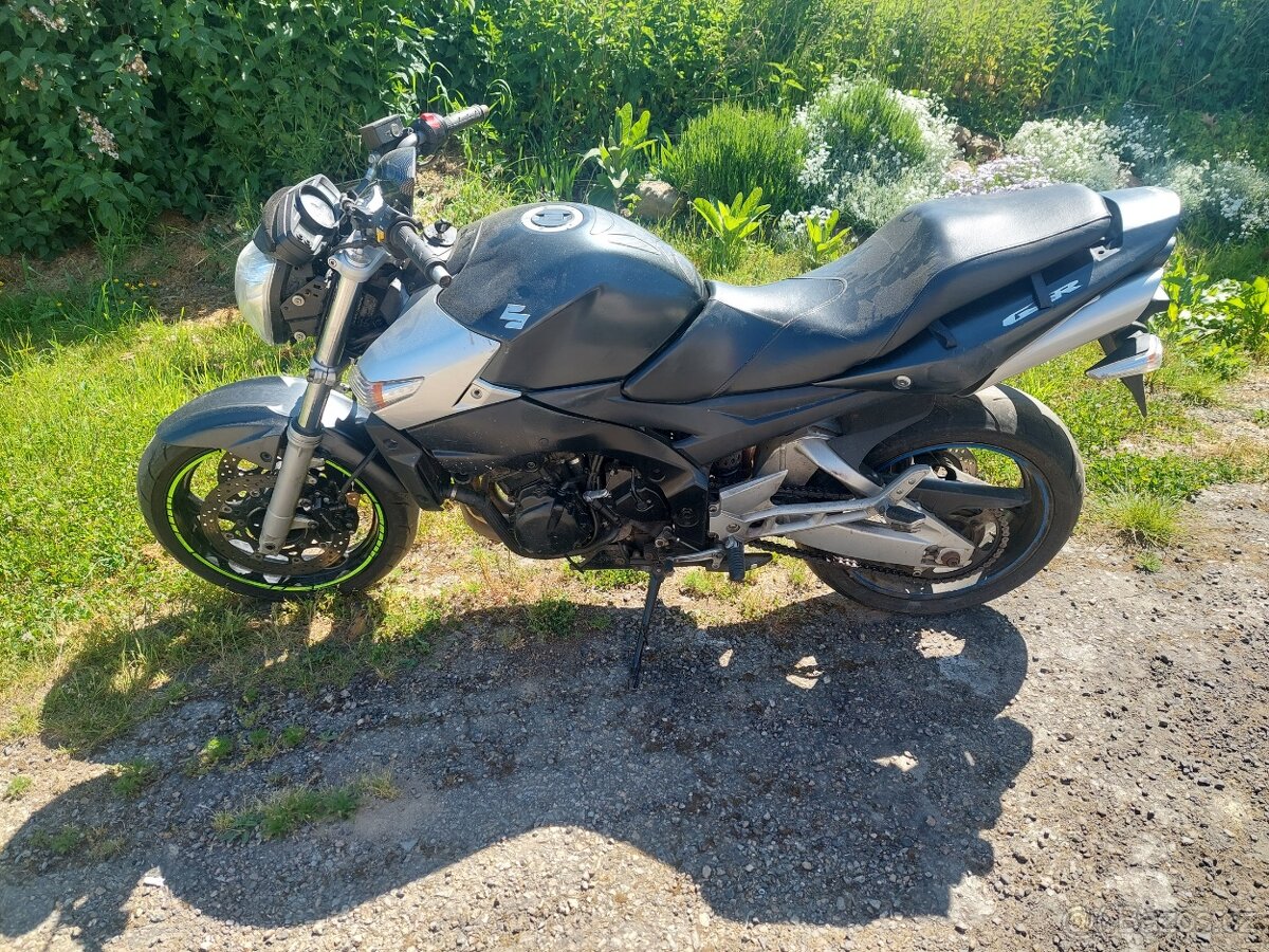 Náhradní díly Suzuki GSR 600
