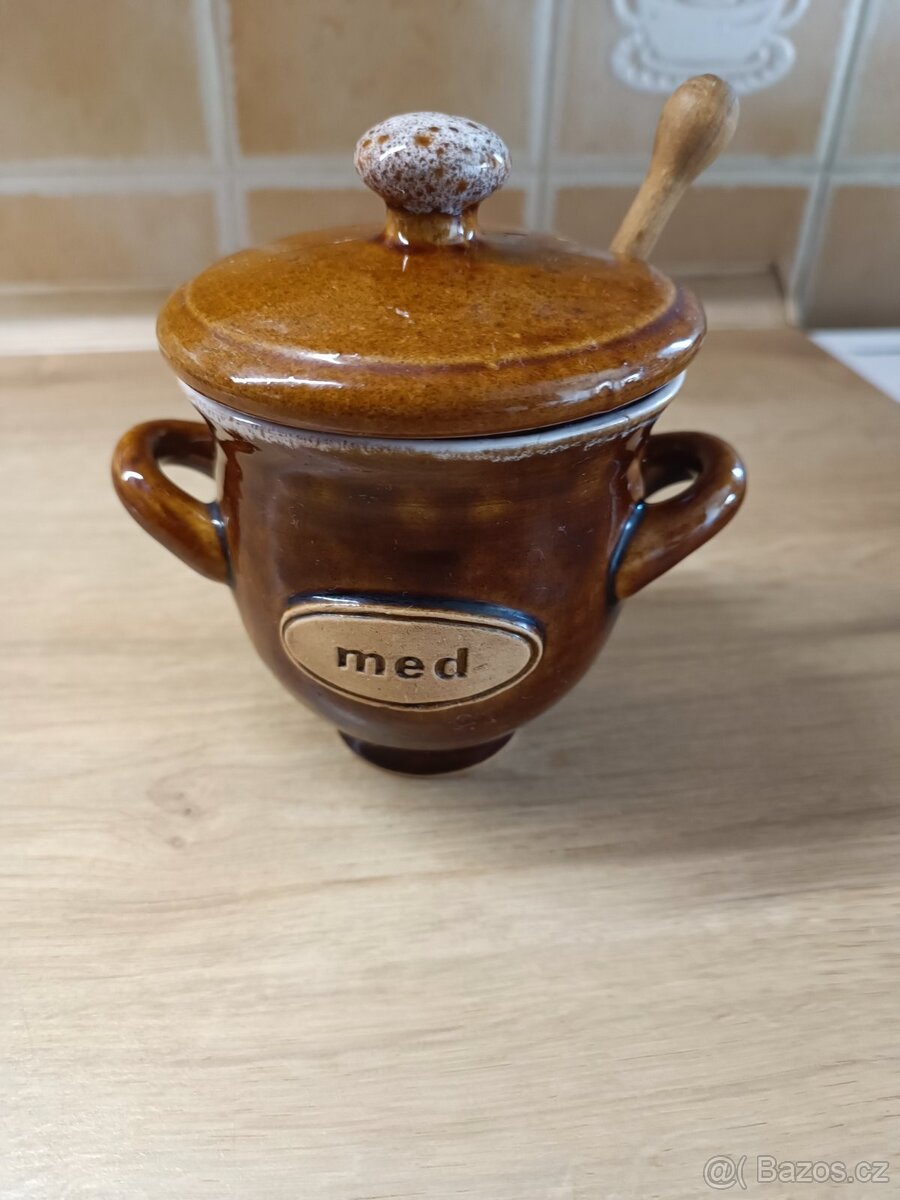 Keramická dóza na med