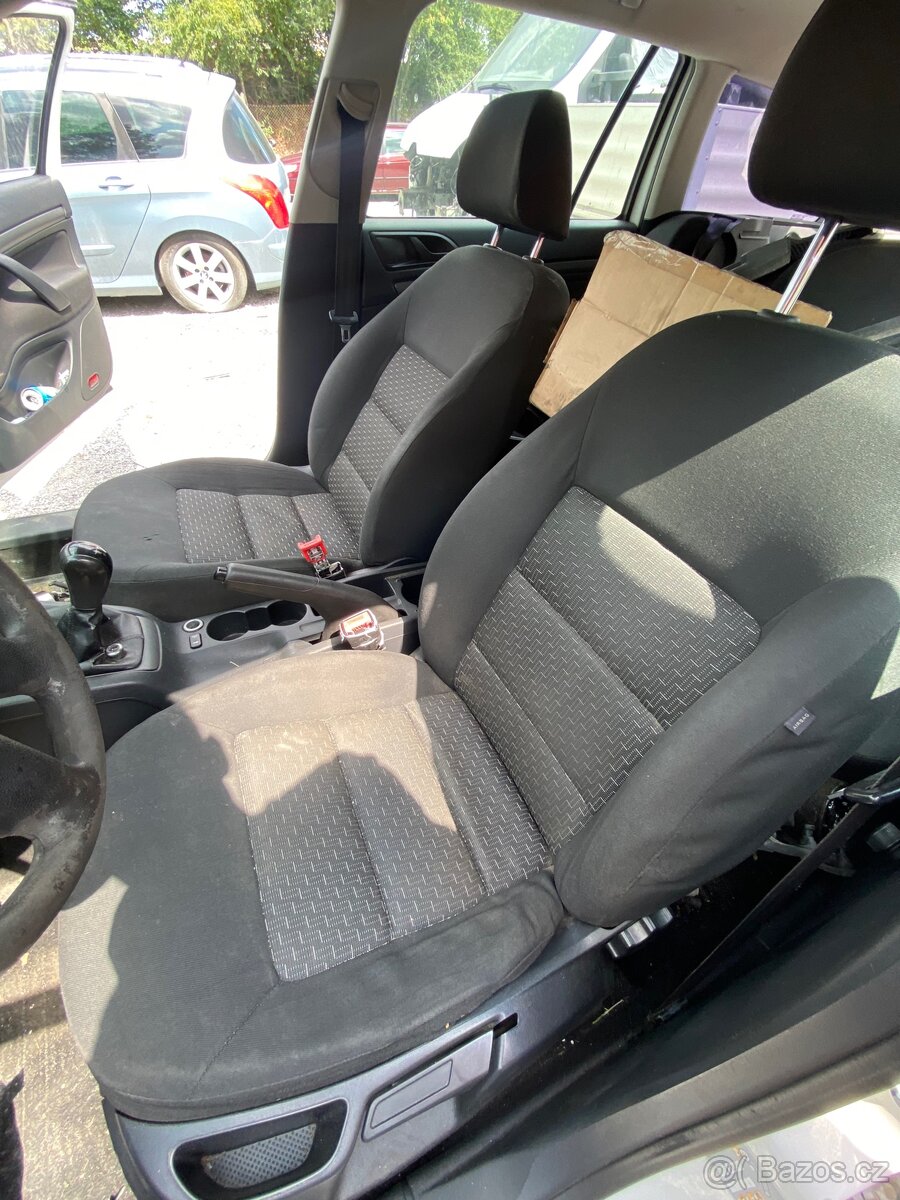 Škoda Octavia sedačky