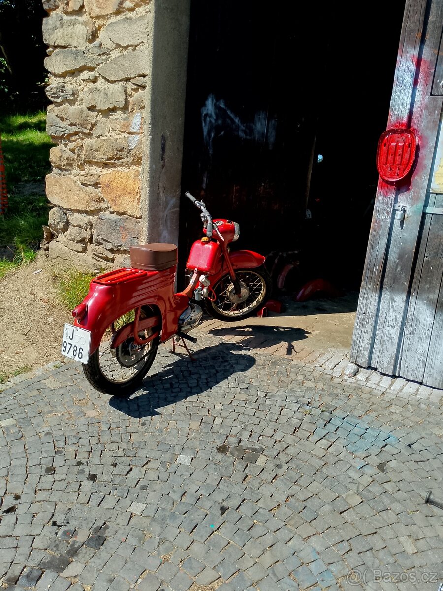 Prodám Jawa pionýr 555