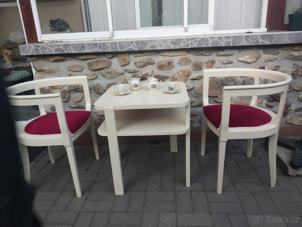 Kávové sezení po renovaci.