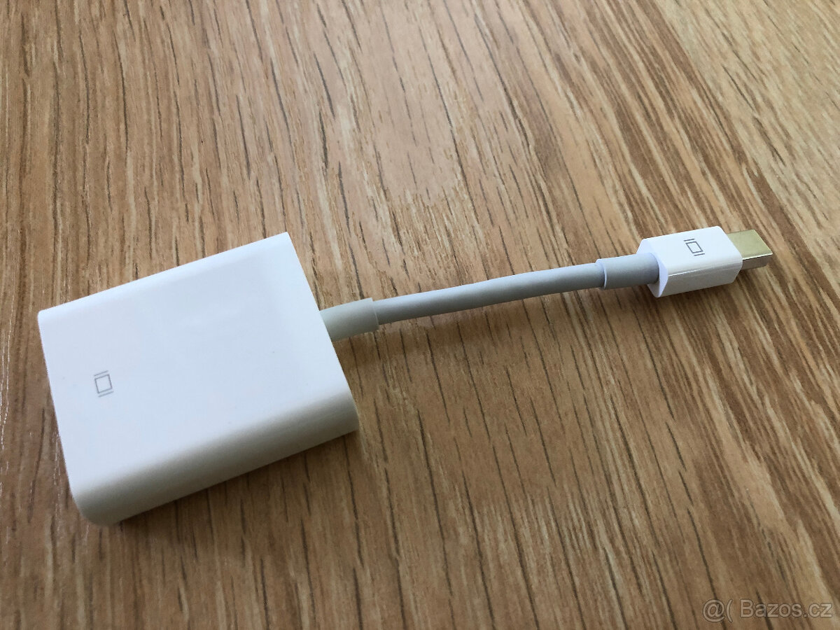 Adaptér Mini DisplayPort VGA k připojeni monitoru k Mac