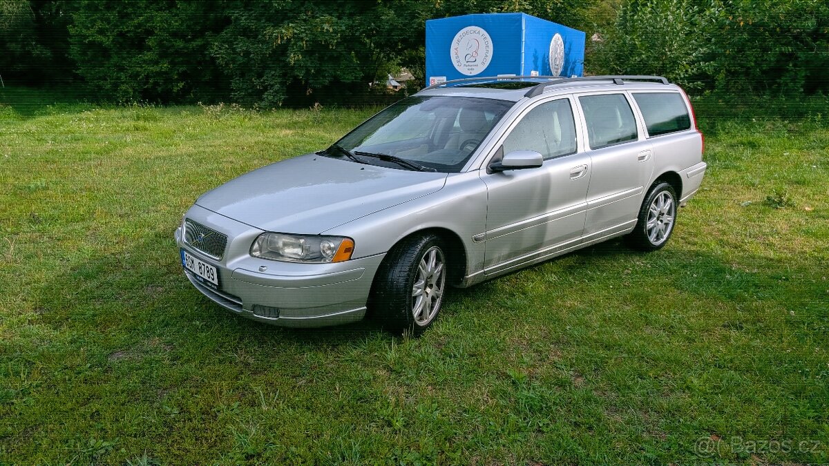 Volvo V70 D5