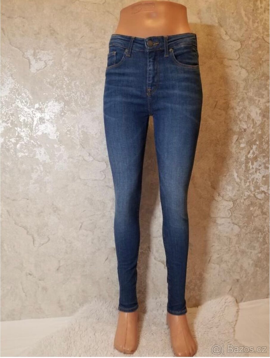 Originál TOMMY HILFIGER ‘26’