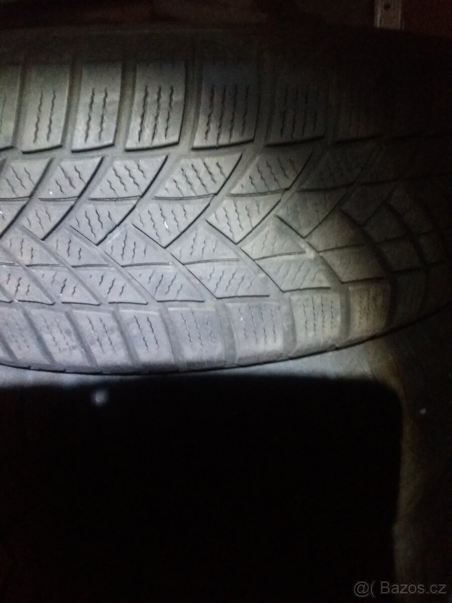 Prodám zimní pneu Matador 195/65 R 15: 4 ks za 400 Kč