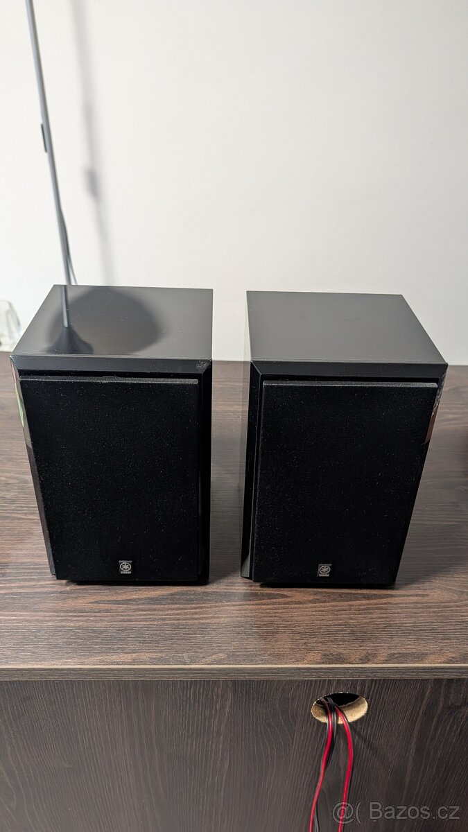 Regálové reproduktory Yamaha NX-E300