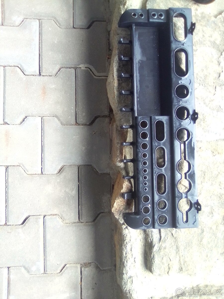 box na nářadí, držák na stěnu na nářadí