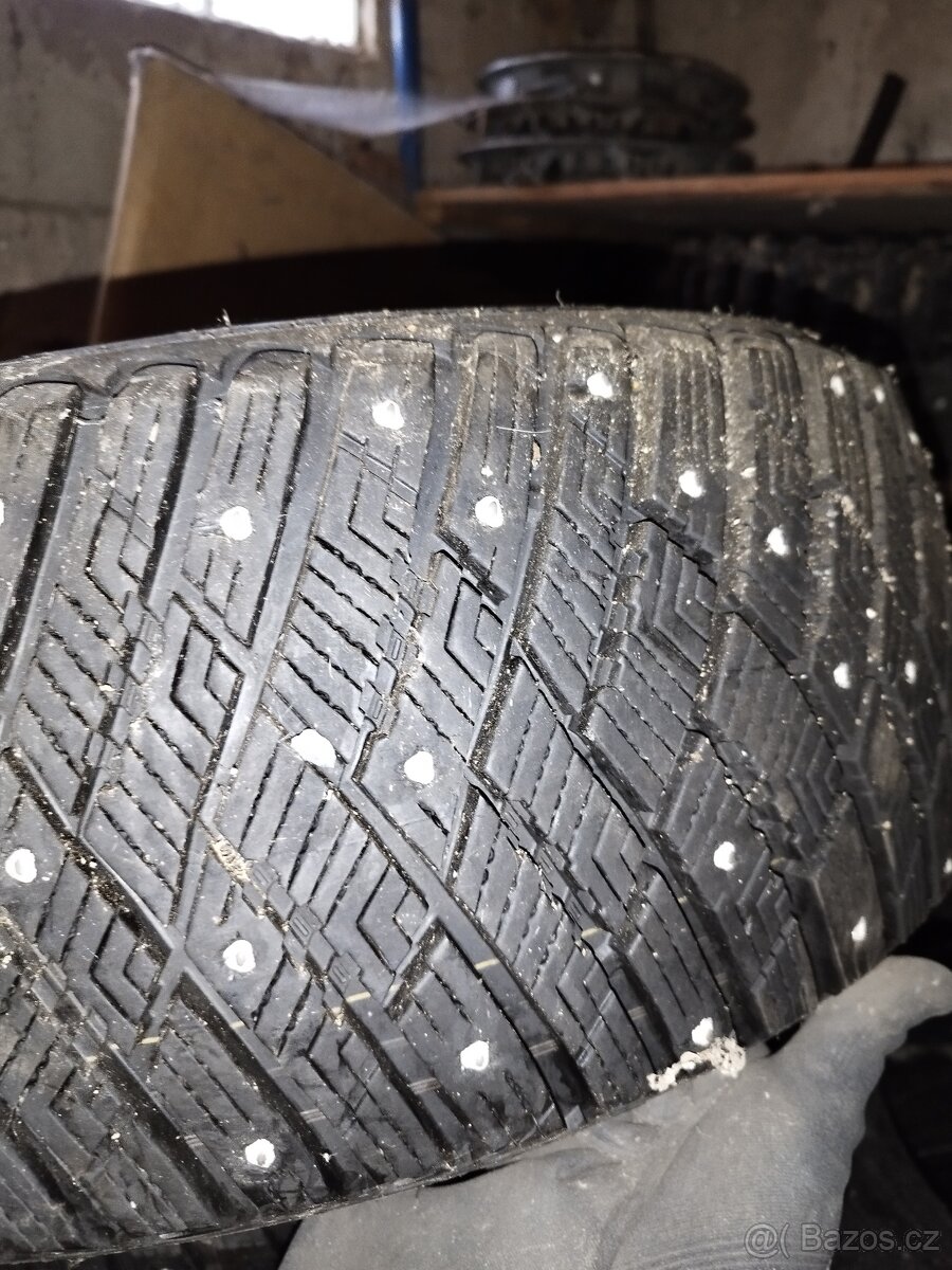 Sada zimních good year s hroty 2x