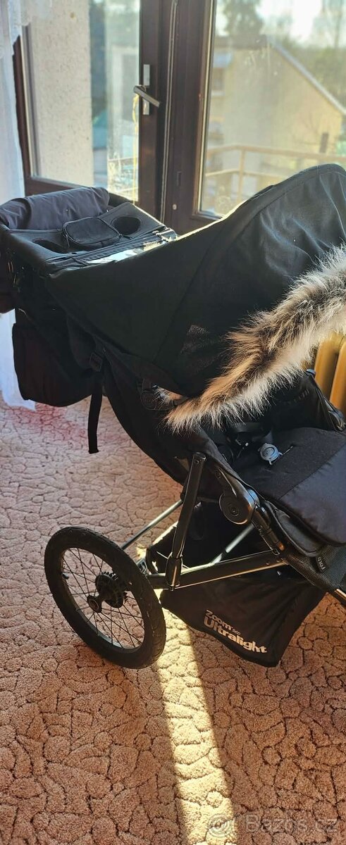 Sportovní kočárek