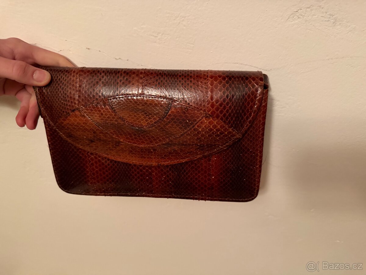 Hnědá "hadí" kabelka