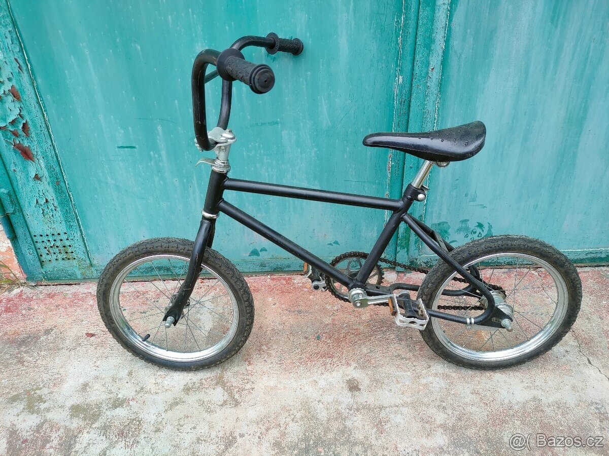 Dětské kolo BMX 16