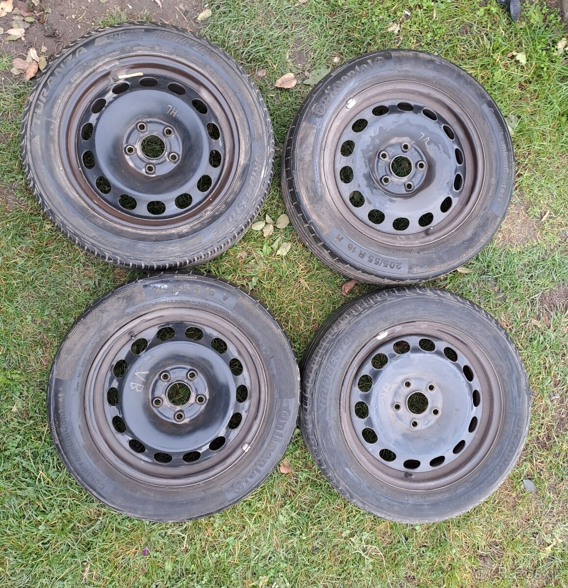 Plechové disky ET 50 + letní pneu 205/55 (VW Touran)