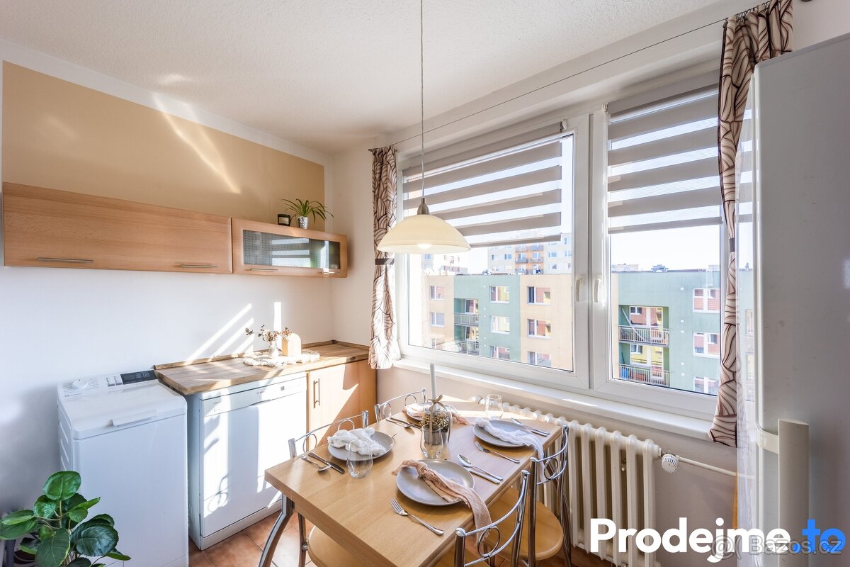 Prodej bytu 3+1, 77 m2 - Znojmo, Přímětice, ev.č. 100026