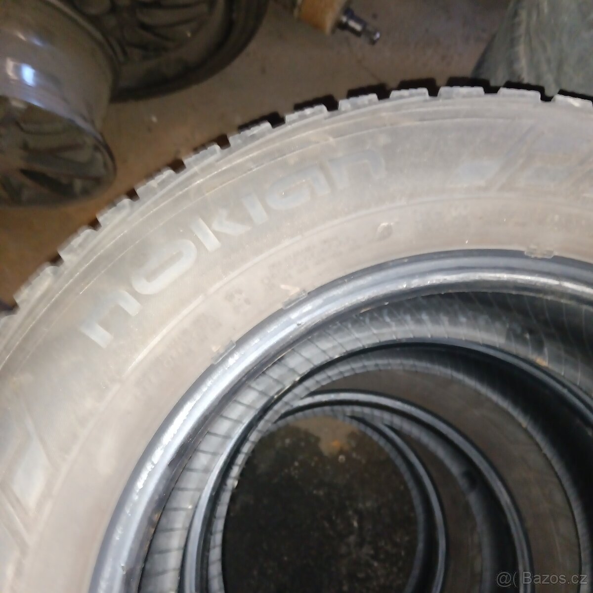 215/65 R15 c