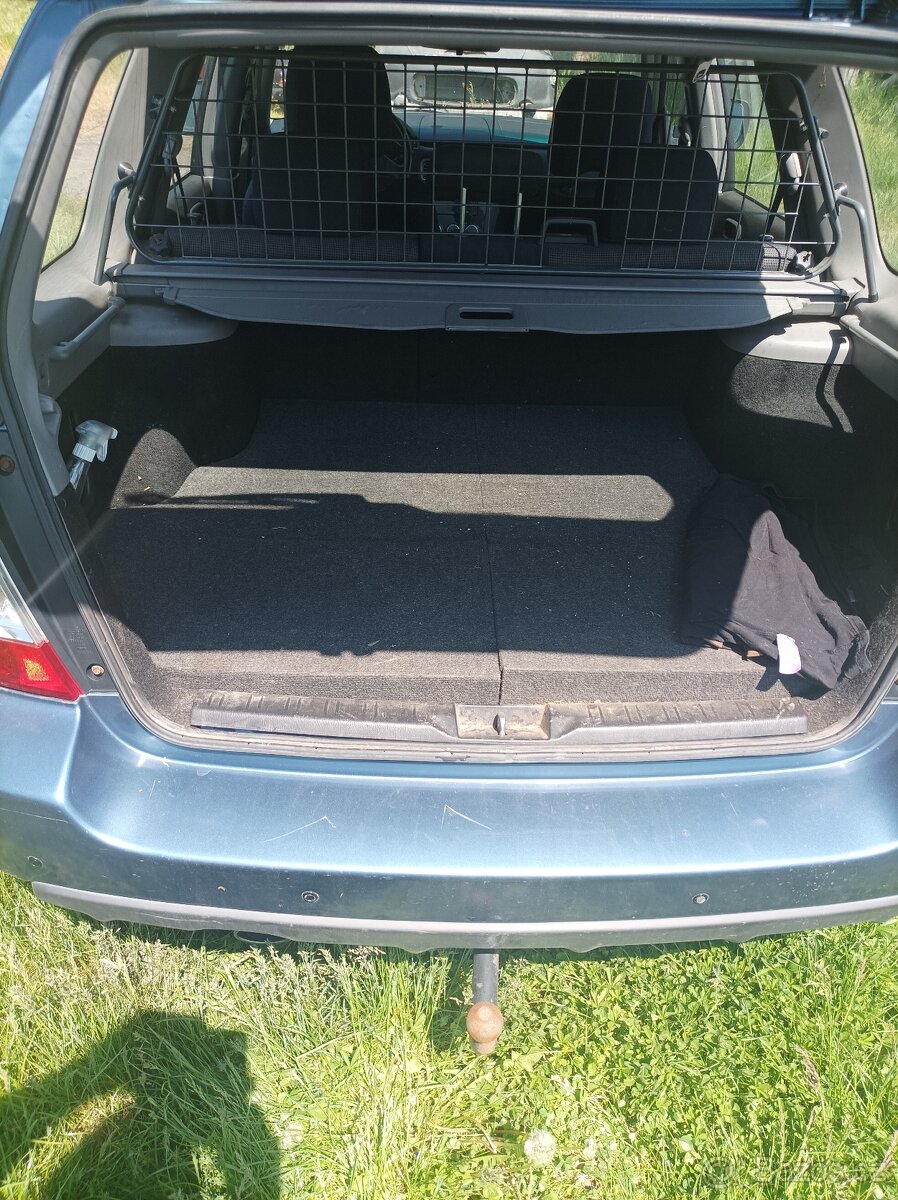 Subaru Forester obsah2  116 kW