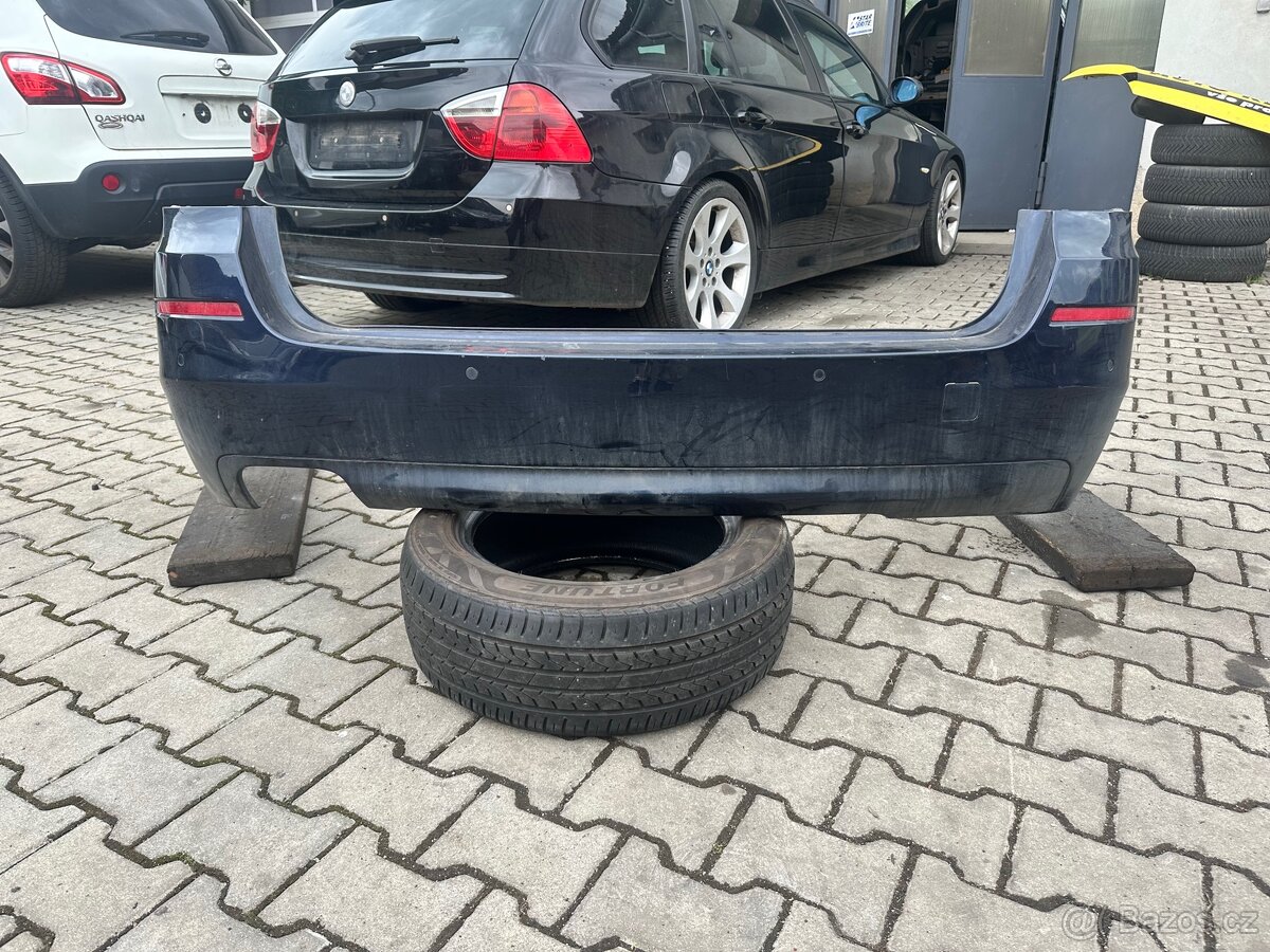 Zadní nárazník BMW F11