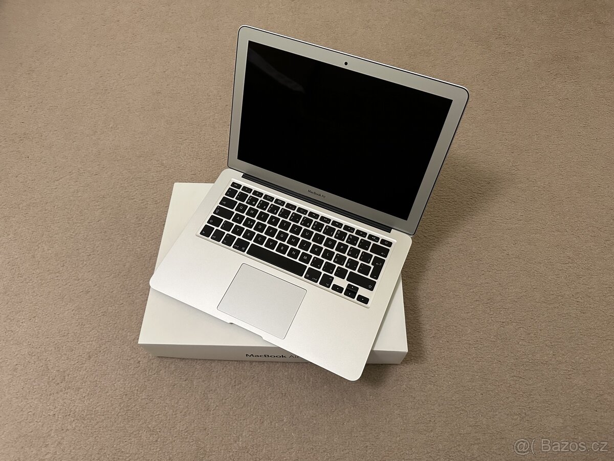 Nabízím k prodeji: Apple MacBook Air 13,3”