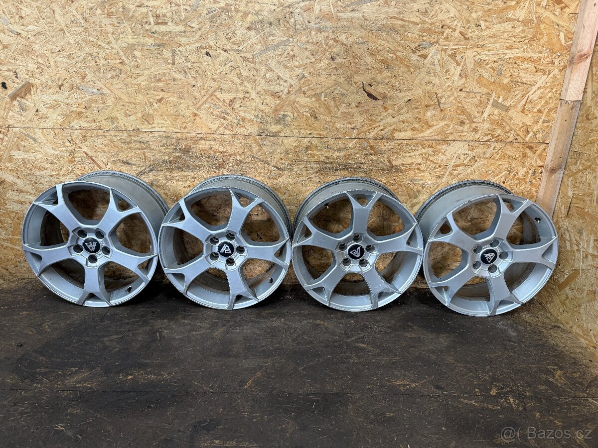 SADA ALU KOL 8.0JX18H2 5X108 ET45 63,4mm