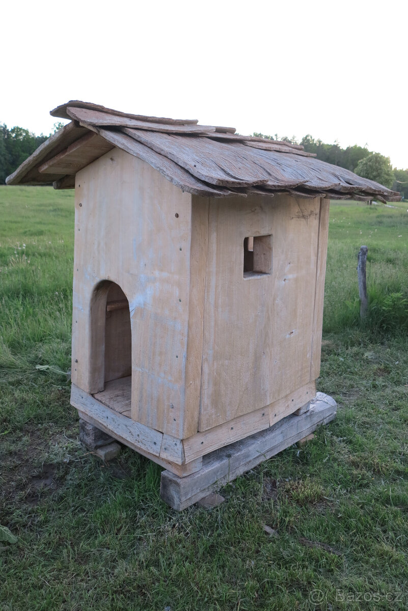 Dětský domeček / psí bouda