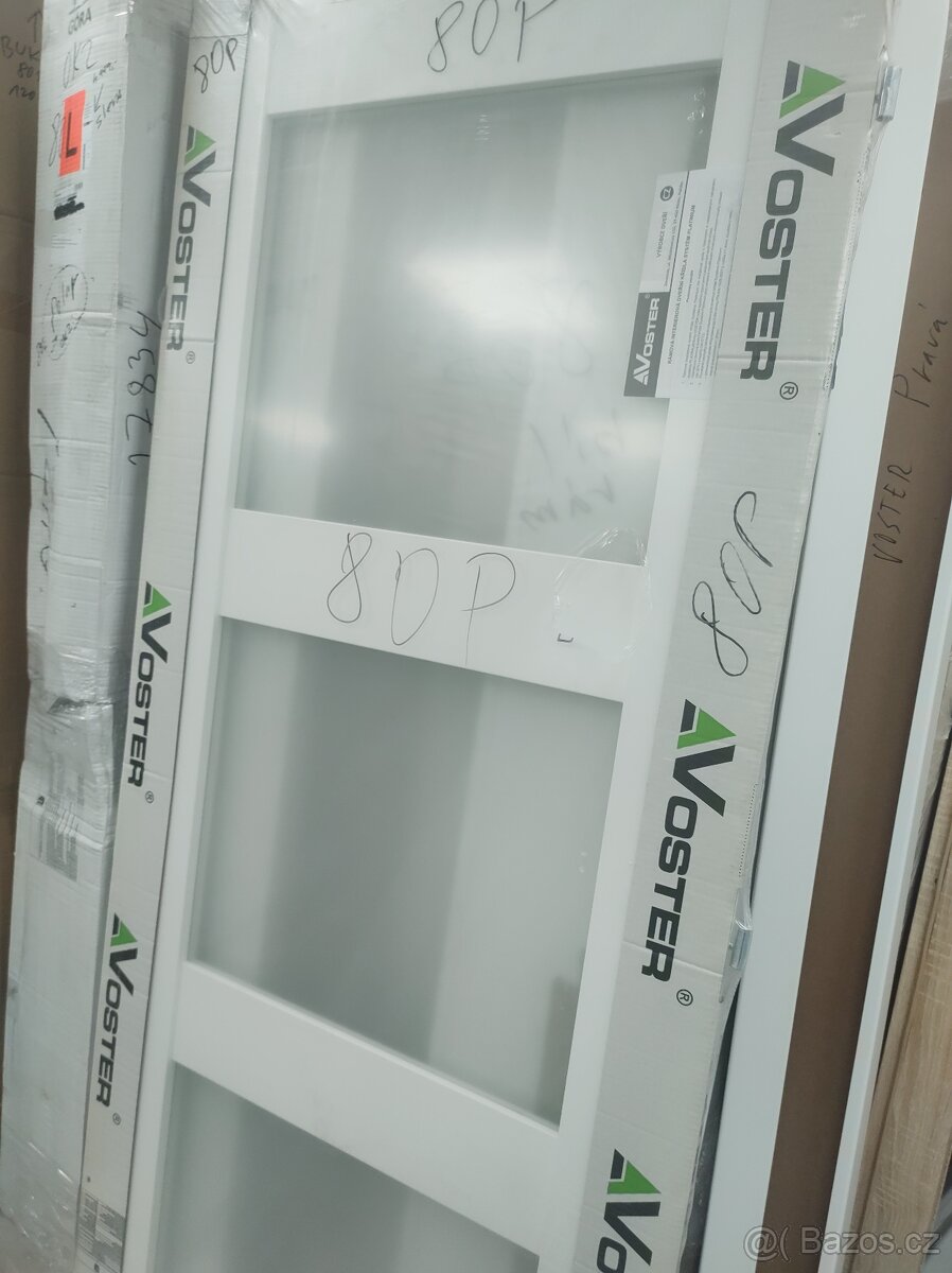 Interieroné dveře rámové , nové, bílé-mléčná skla.