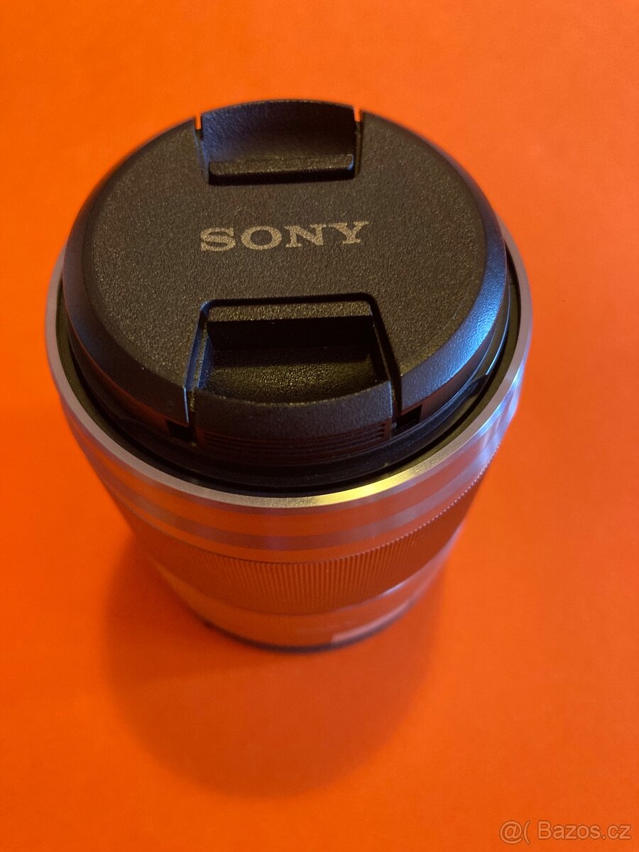 Sony E 50mm f/1.8 OSS