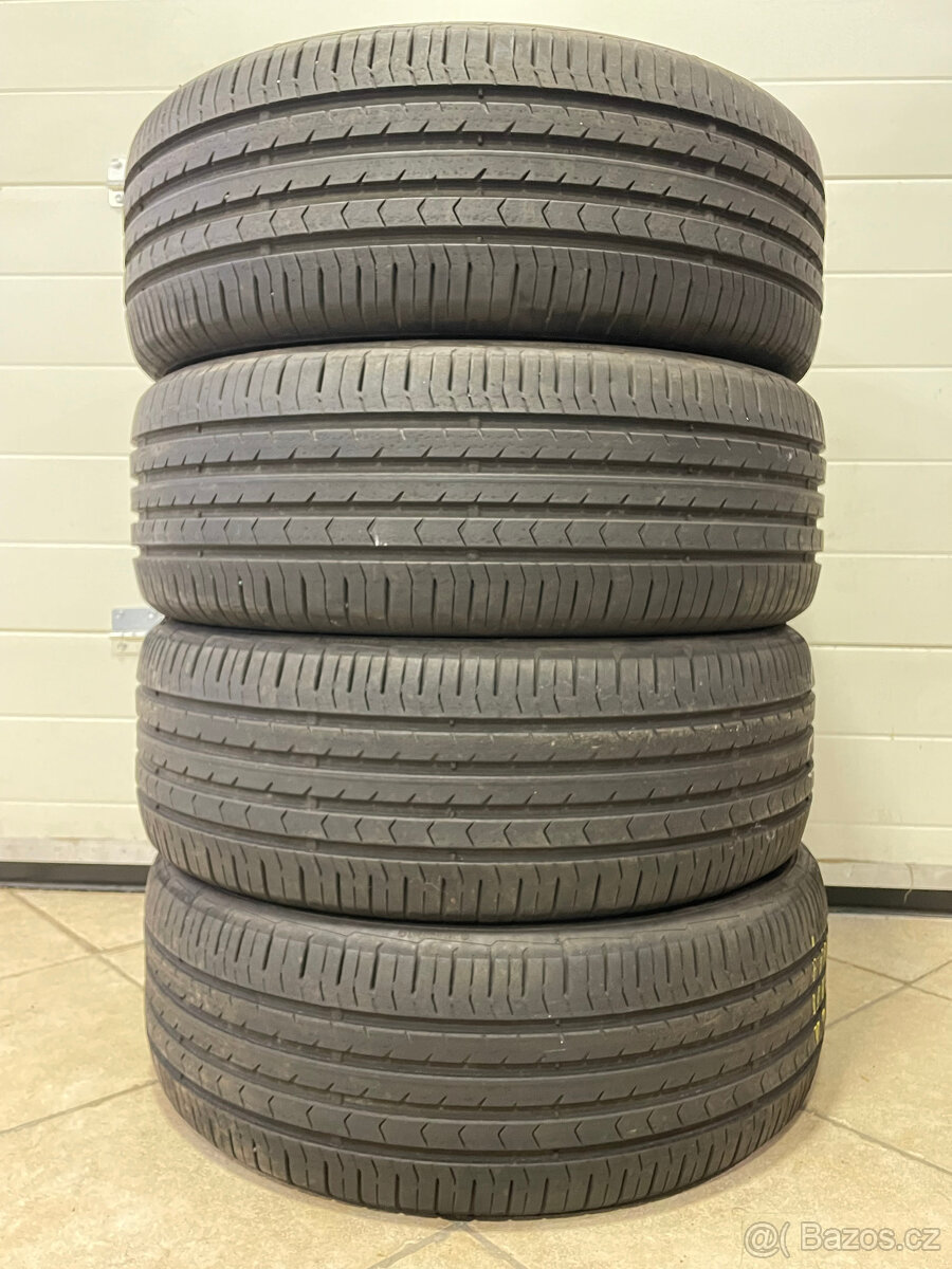 Continental Premium Contact 5 215/55 R17 94W 4Ks letní