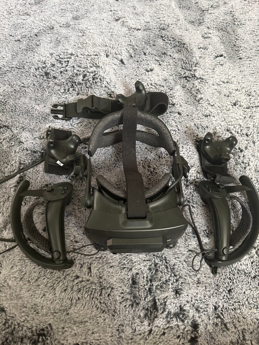 Valve Index + 3× Vive Tracker (2022), full body tracking