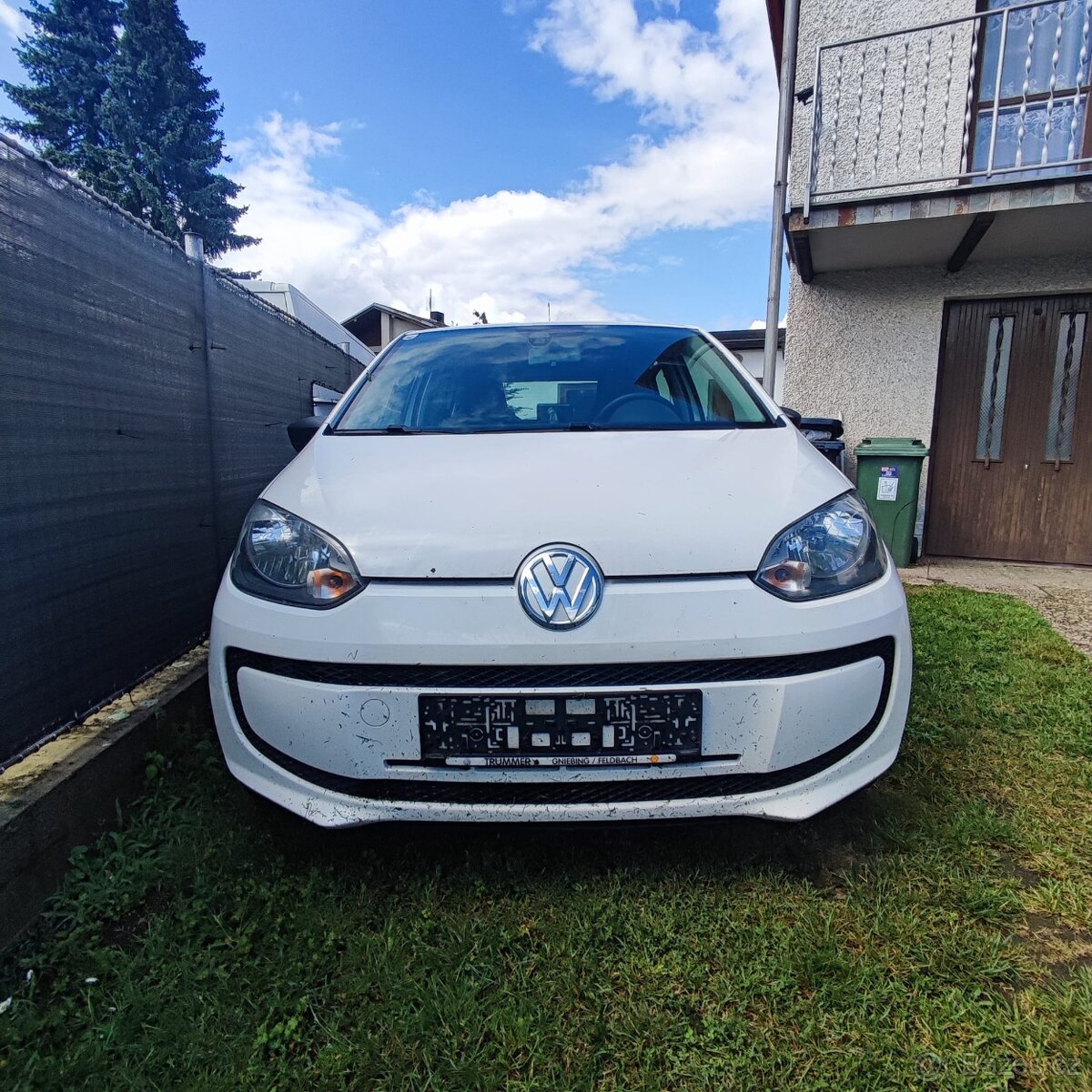 Volkswagen up 1.0 mpi benzín rok 2013