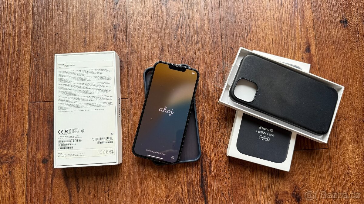iPhone 13 Midnight blue 128GB - perfektní stav