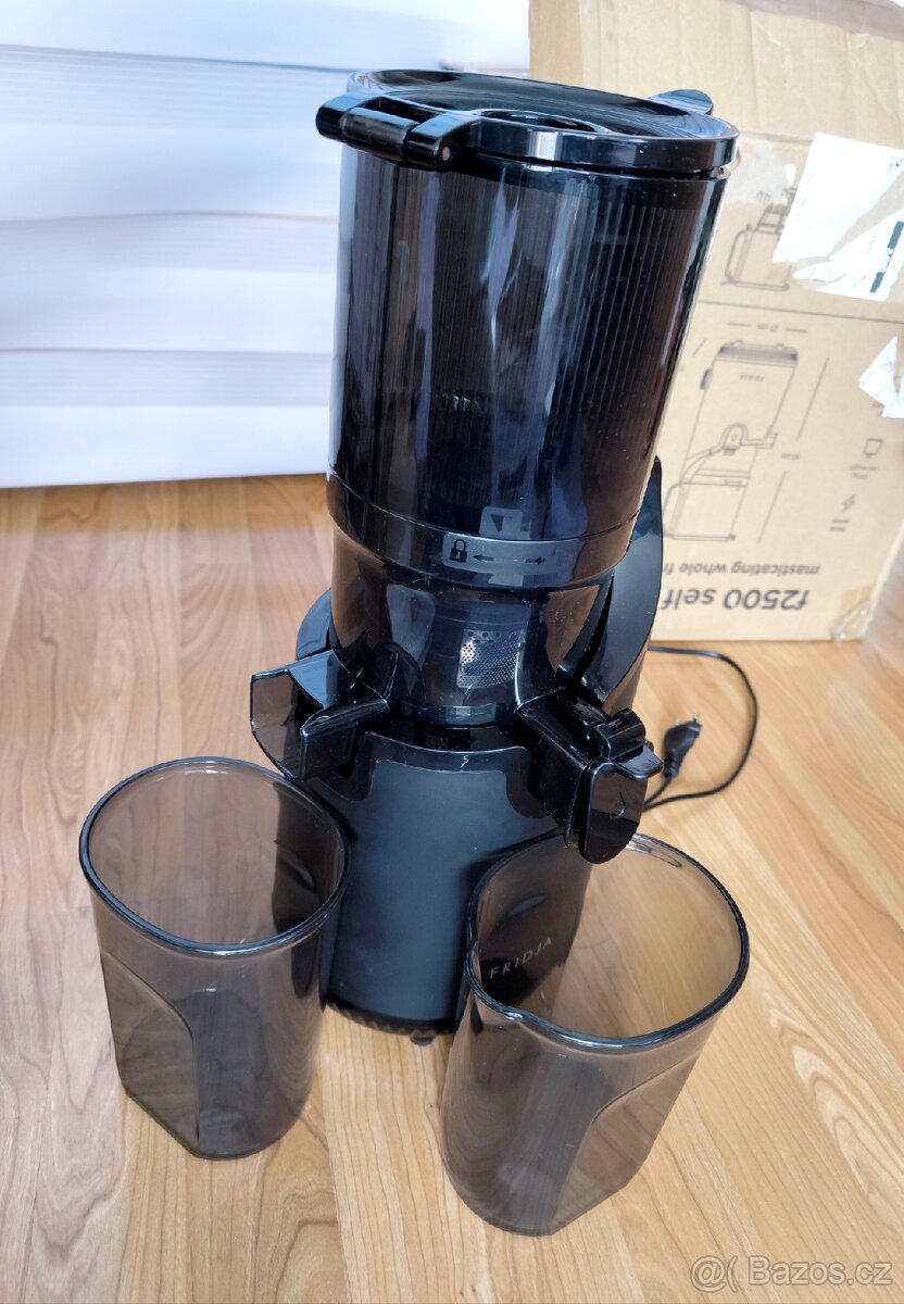 Pomalý odšťavňovač FRIDJA F2500