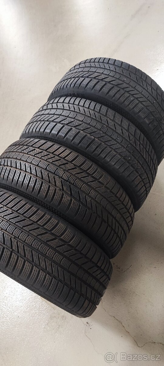 235/45/18 Continental Winter Contact, DOT 21/24, 8.5-7.5mm