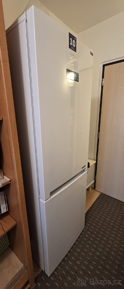 Lednice Beko – chladnička s mrazákem

Prodám kombinovanou