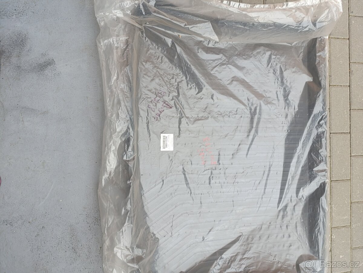 Mitsubishi Eclipse CROSS  vana do kufru