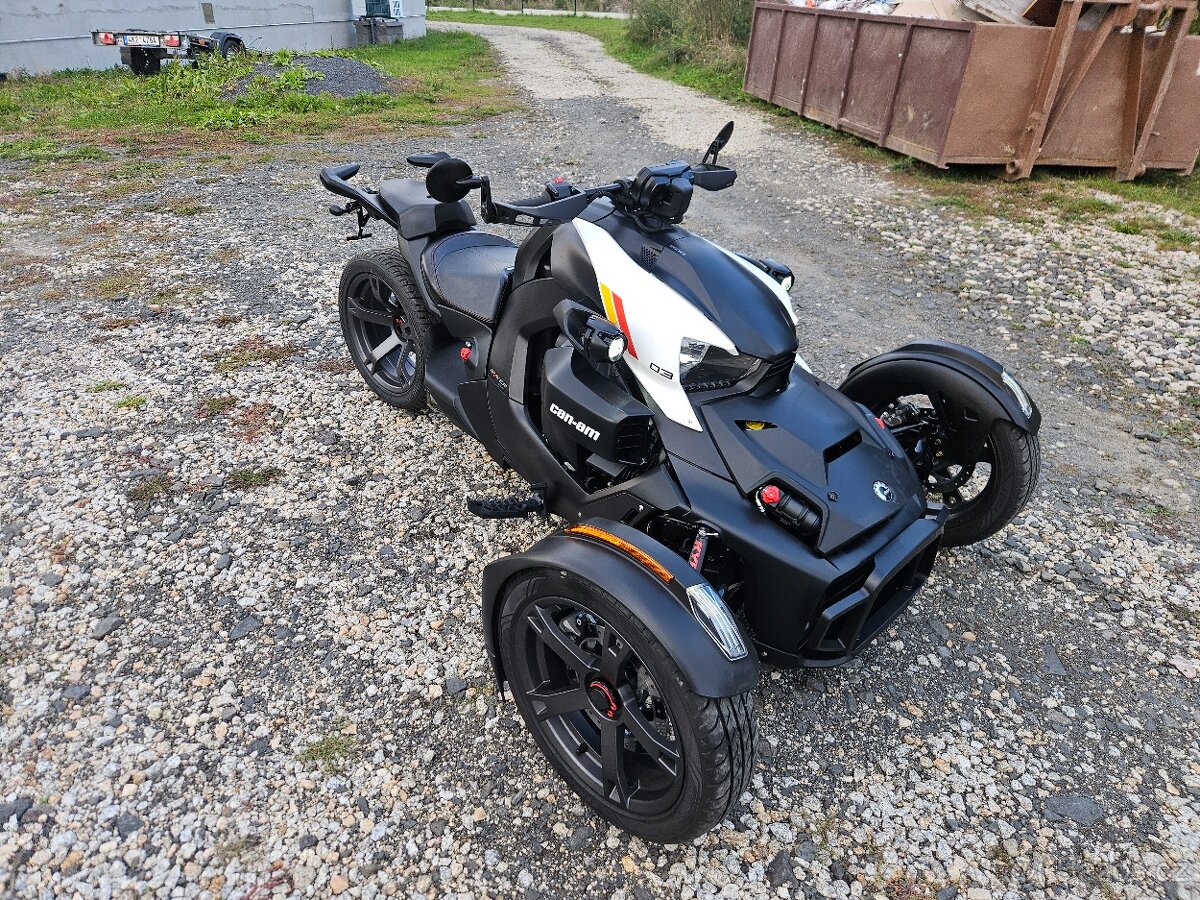CAN-AM Ryker 900 Rally r.v.2024 Akrapovic