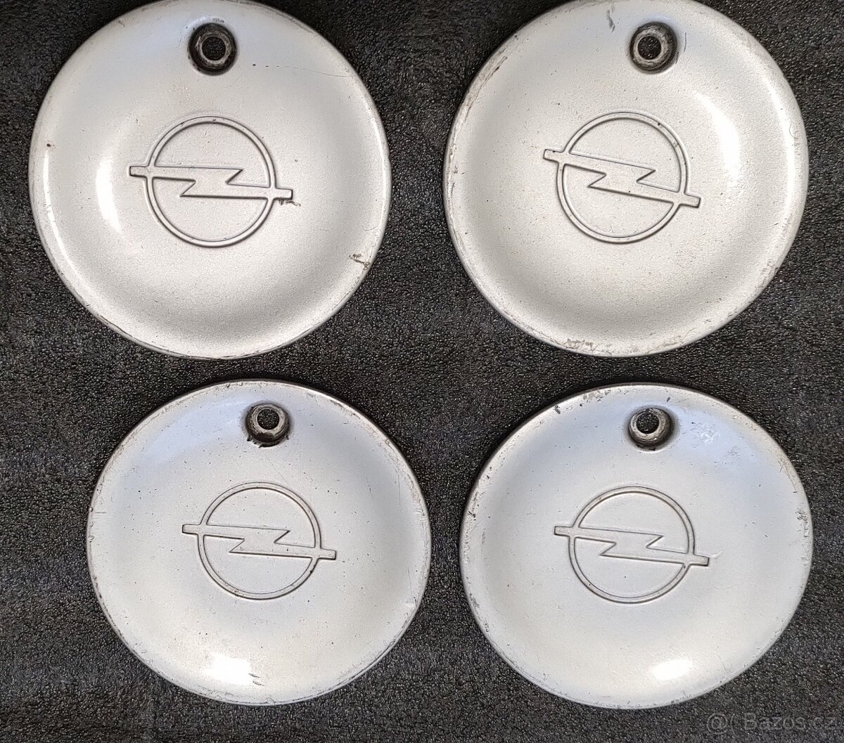 Pokličky Opel Calibra