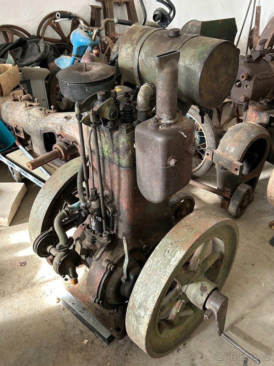 Stabilní motor SLAVIA DIESEL 8 koní