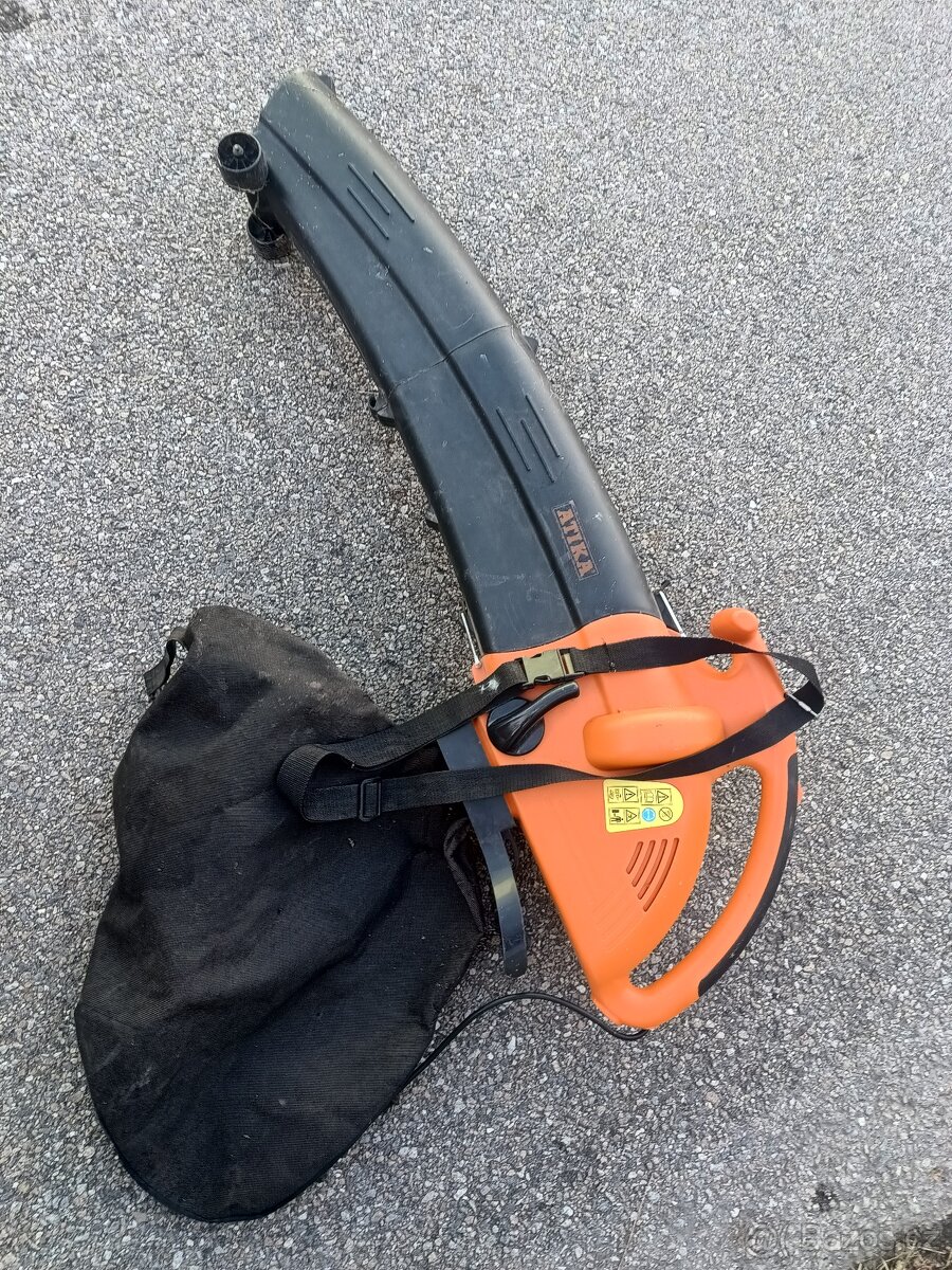 Vysavač a fukar listí v jednom