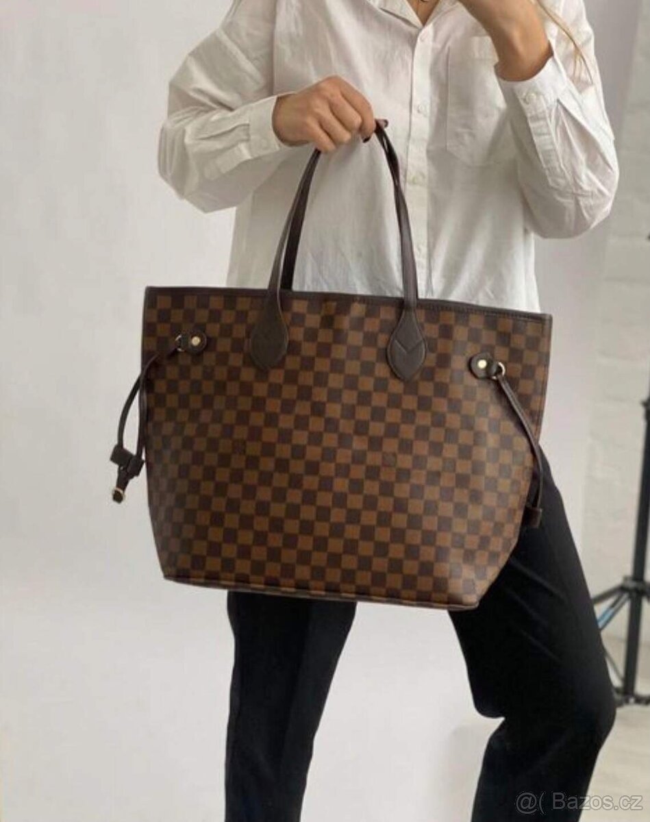 louis vuitton neverfull kabelka.