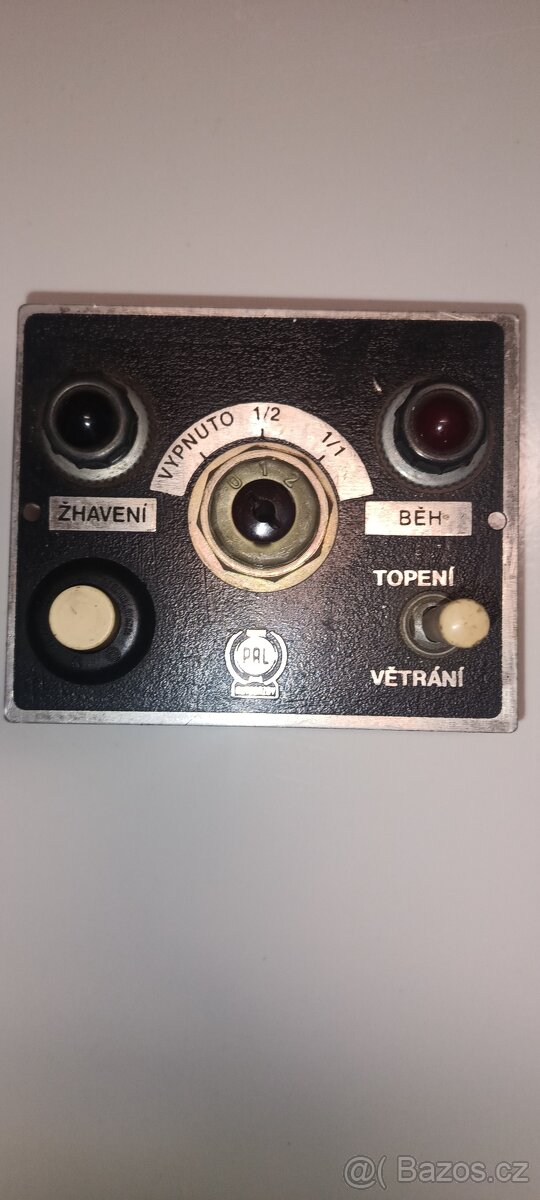 Ovládací panel nezávislého topení Tatra, Praga