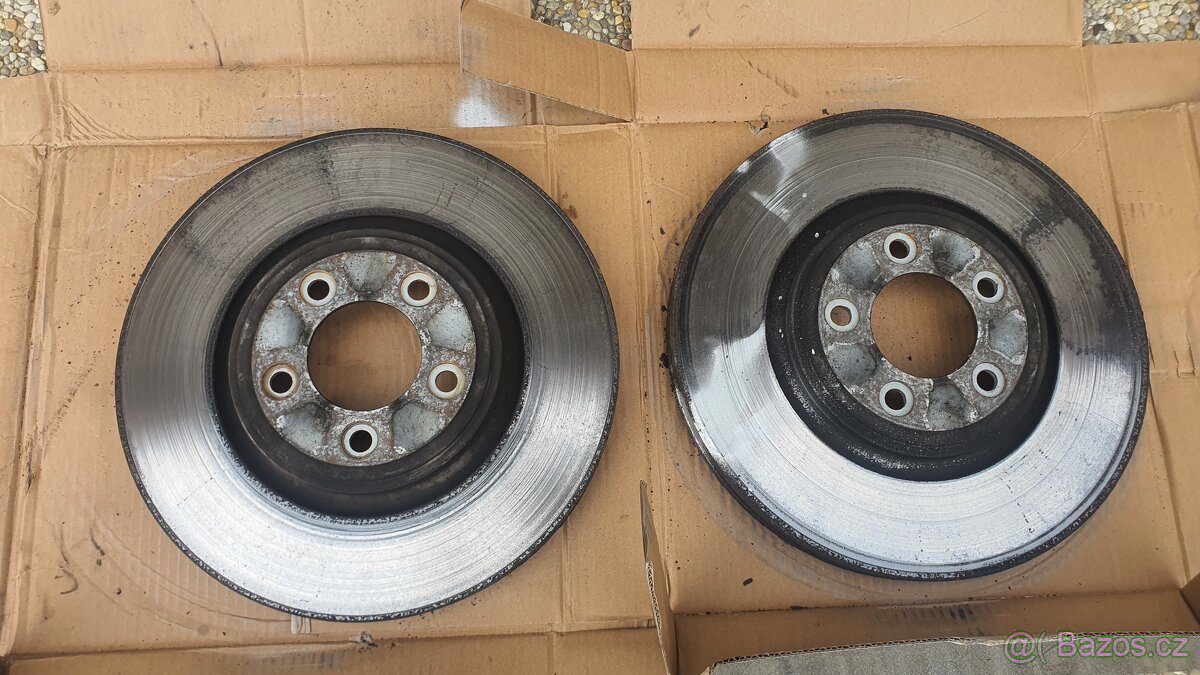 Přední kotouče jaguar S-type